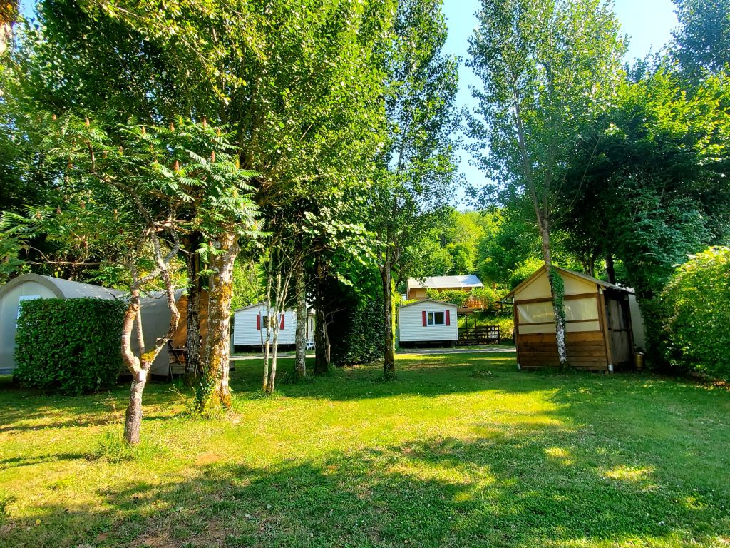 emplacement spacieux en dordogne